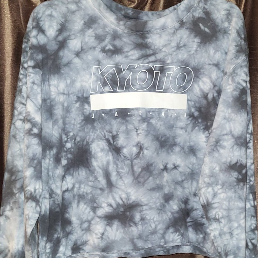 *Mighty FINE * tie Died cropped long-sleeved shirt
